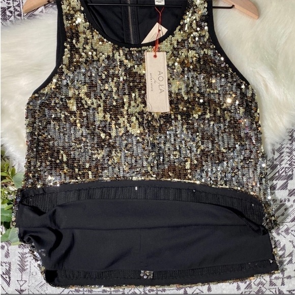 NWT! Alice + Olivia AO LA sleeveless
sequins blouse - Picture 11 of 16